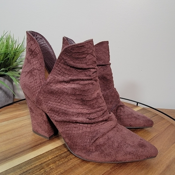 Mi.iM Kendell Maroon Contemporary Distressed Snake Booties Pointed toe Size 9 - Picture 6 of 16